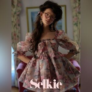 Selkie puppy print puff Sleeve Dress